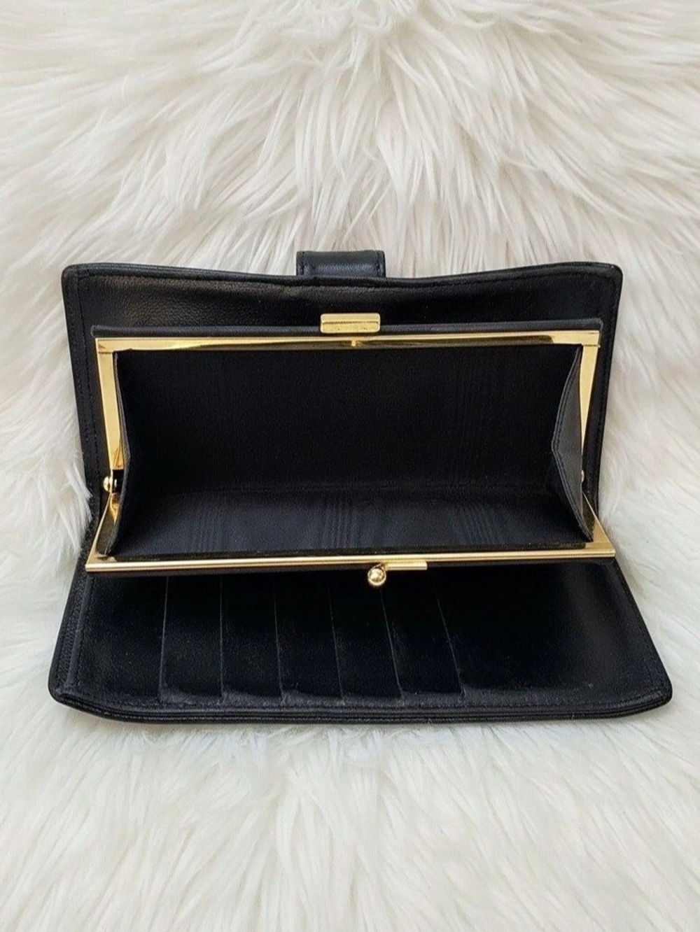 Chanel Vintage Chanel Caviar Leather CC Logo Bifold Kisslock Long Wallet Vintage - Picture 3 of 15